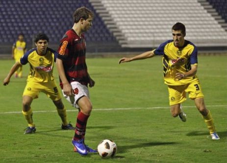 Flamengo vence e avança na Libertadores Sub-20