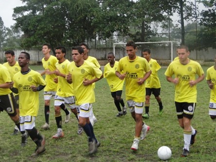 Juventus trabalha duro para encarar o Carapebus