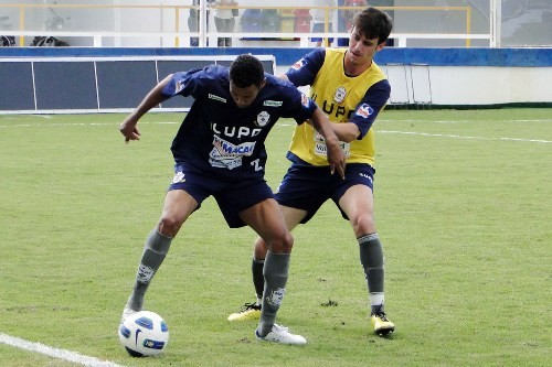 Titulares vencem o último coletivo da semana