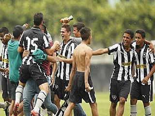 Botafogo é campeão do Torneio Guilherme Embry Sub-17