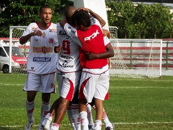 Bangu vence o Bonsucesso e assume a liderança do Grupo E