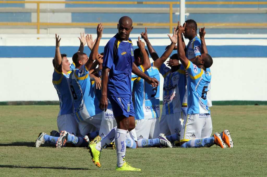 Macaé vence o Santo André e confirma primeiro lugar do Grupo B