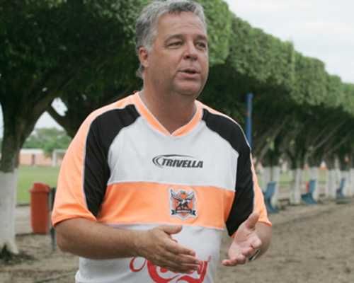 Duque de Caxias anuncia novo treinador para o Campeonato Carioca