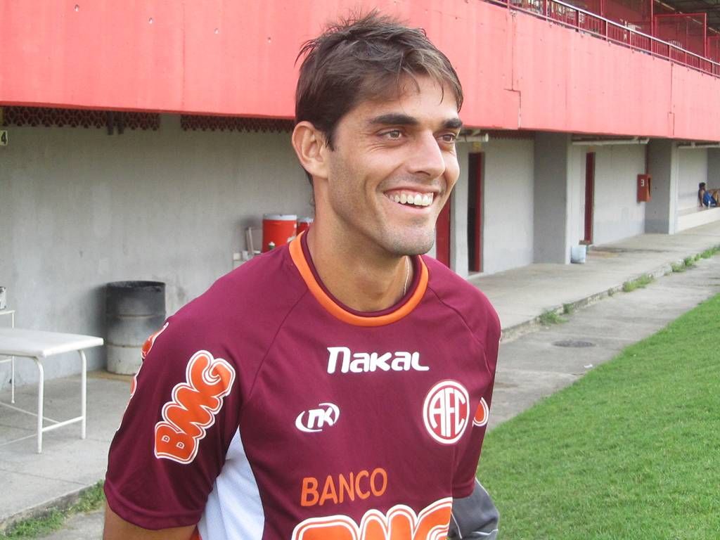 Rafael Rebelo luta por um lugar ao sol