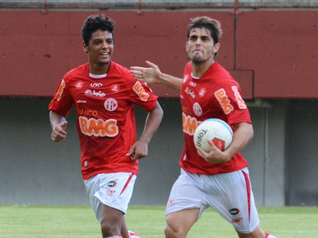 America derrota o Angra em jogo emocionante