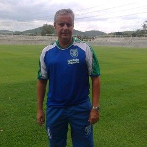 Robertinho assume o comando do Artsul