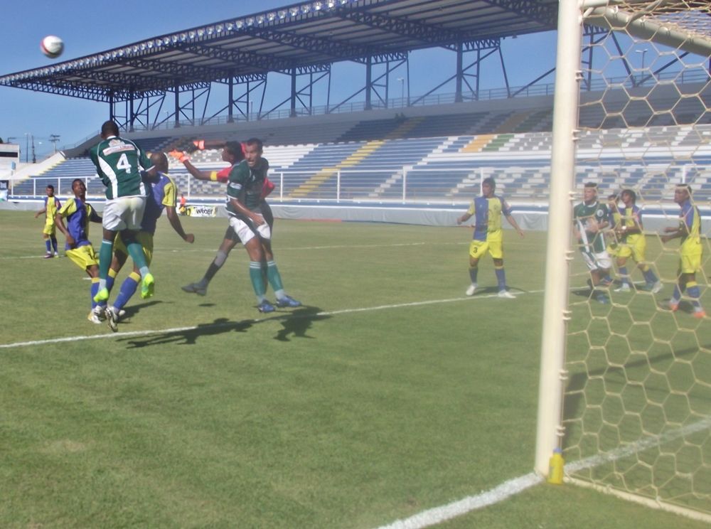 De virada, Serra Macaense vence o Carapebus no Moacyrzão