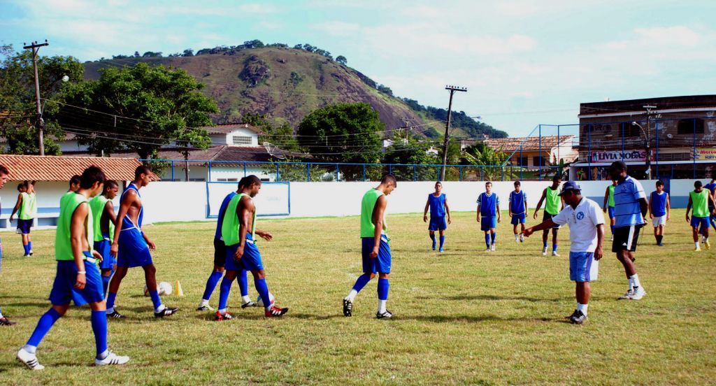 Grêmio Mangaratibense viaja em busca da liderança