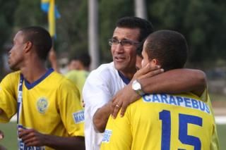 Carapebus vence e respira na Série B