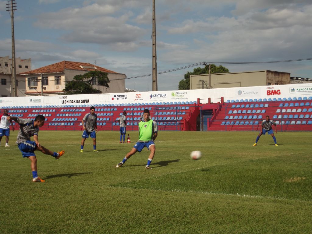 Bonsucesso realiza coletivo visando o confronto com o Volta Redonda