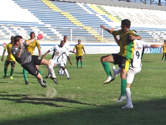 Serra Macaense vence Tigres do Brasil