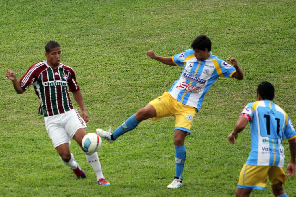 Fluminense vence e garante vaga na final do Troféu Luiz Penido