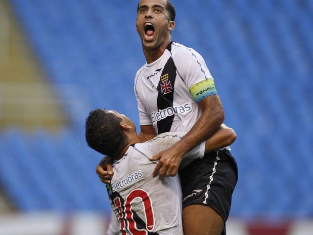 Vasco vence e se garante na final da Taça Rio