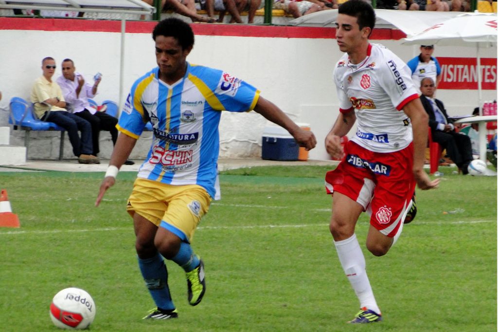 Bangu vence o Macaé e assume a liderança do Grupo B