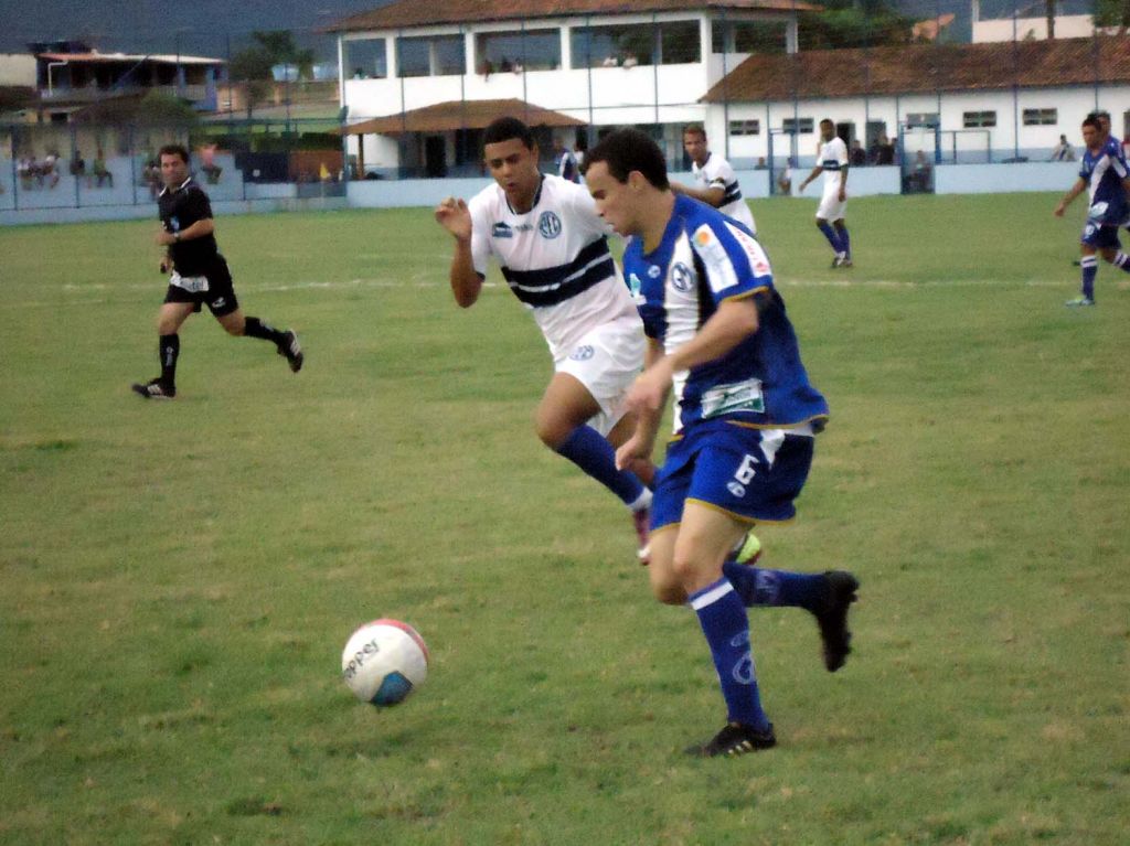 Grêmio Mangaratibense vence Paduano e é líder na Série C