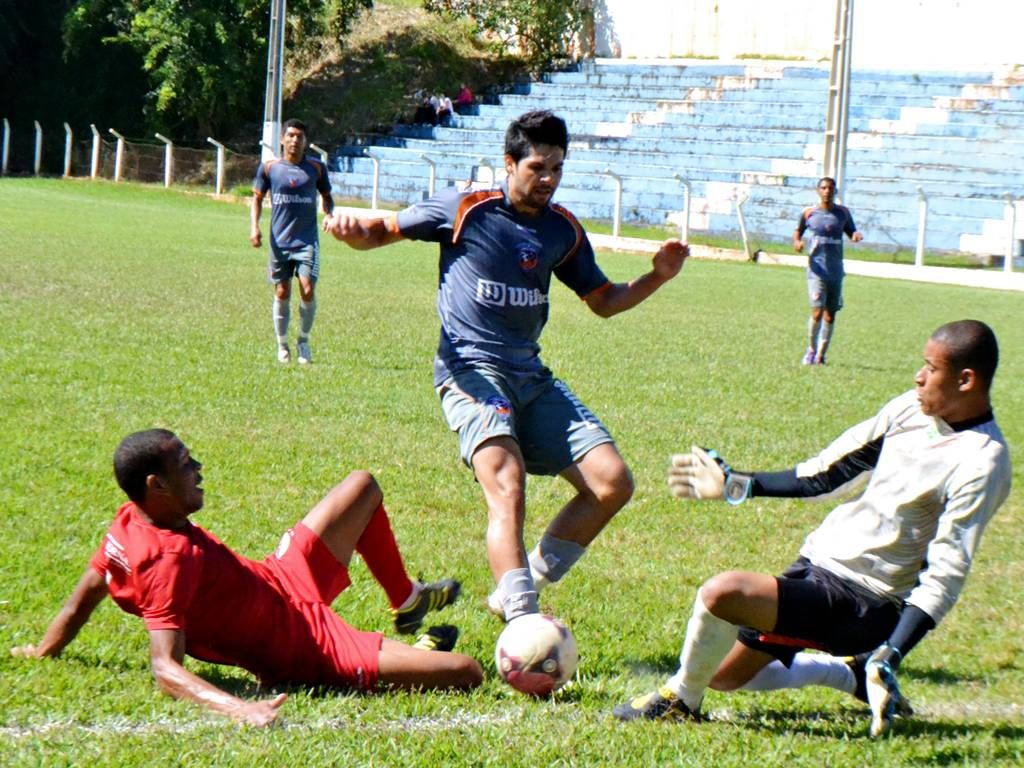 Duque de Caxias apresenta elenco para a Série C