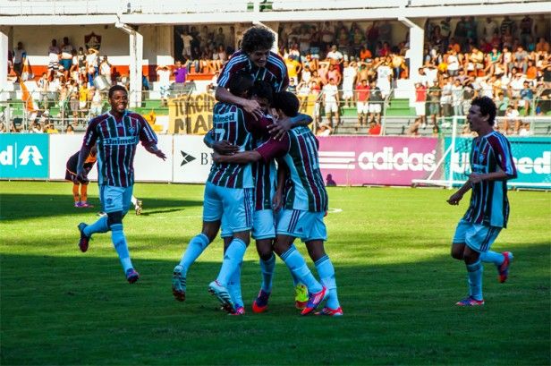 Fluminense larga na frente na decisão dos Juniores