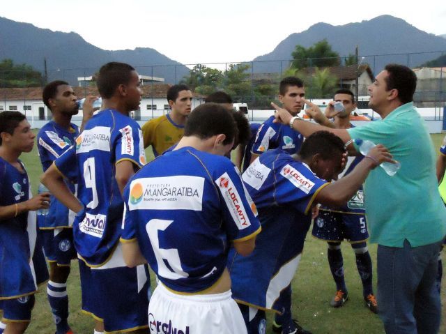 Mangaratibense vence e assume a vice-liderança do Grupo J