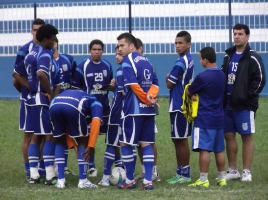 Ainda com chances, Goytacaz encara o Artsul na Baixada