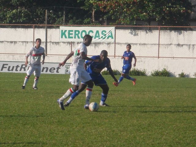 Com dois gols de Serginho, Portuguesa vence o Barra Mansa