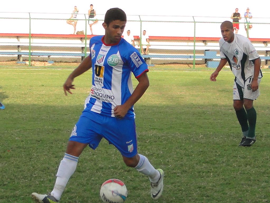 São João da Barra vence Serra Macaense e segue na briga