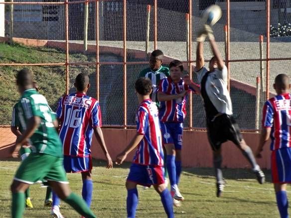 Atuando com time reserva, Serra Macaense perde primeiro teste