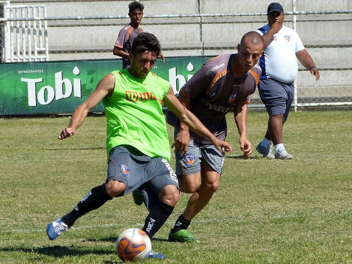 Revelação do Botafogo acerta com o Duque de Caxias para a Copa Rio