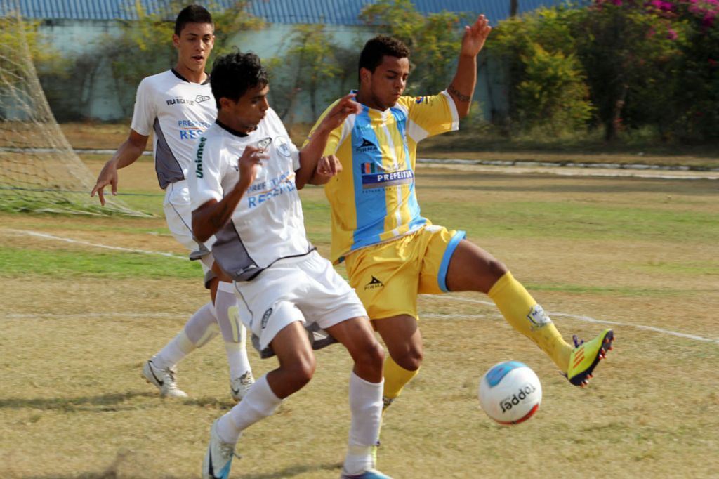 Resende vence a segunda na Copa Rio