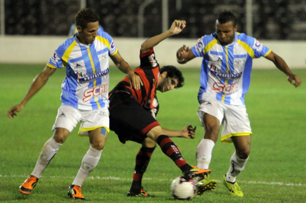 Macaé arranca empate com o Oeste fora de casa