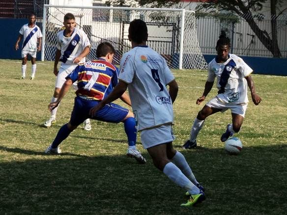 Madureira vence quinto jogo seguido na Copa Rio