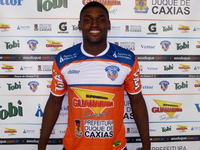 Duque de Caxias apresenta nova terceira camisa