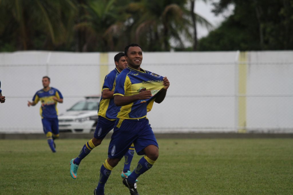 Sampaio Corrêa derrota o Mesquita