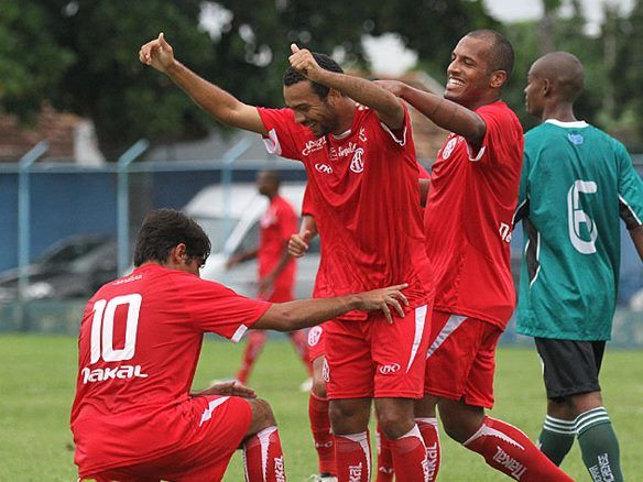 America aplica uma goleada histórica: 8 a 1