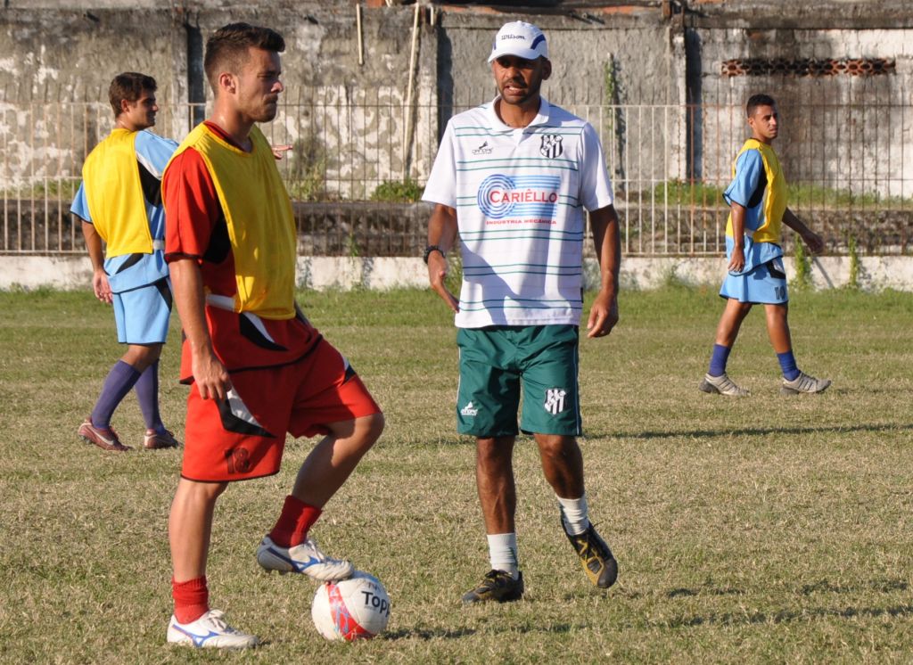 Mesquita se concentra para enfrentar a Cabofriense