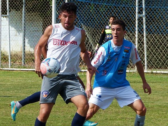 Duque de Caxias empata jogo-treino com o Tupi (MG)