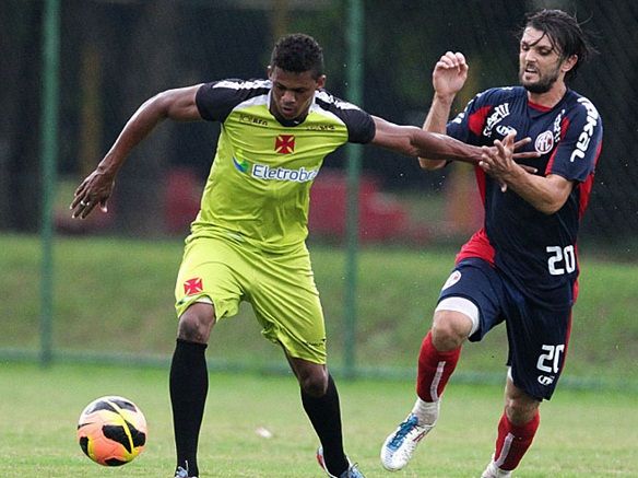 Vasco vence o America em jogo-treino