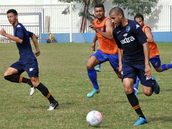 Madureira derrota Audax Rio no Estádio Aniceto Moscoso