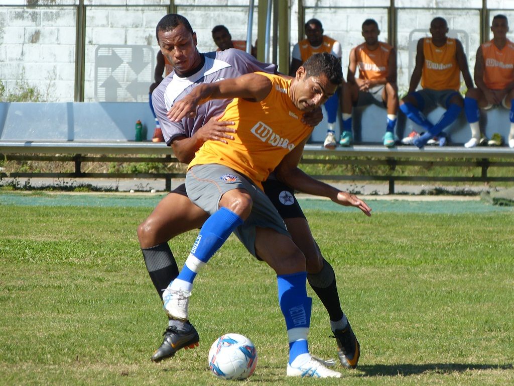 Duque de Caxias e Resende ficam no empate no Marrentão