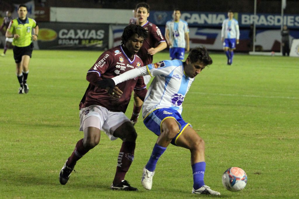 Macaé Esporte perde para o Caxias com gol no último minuto