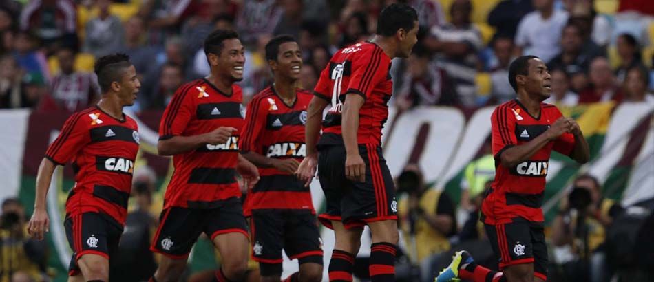 Flamengo vence o primeiro Fla-Flu do novo Maracanã