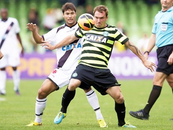 Vasco derrota o Coritiba no Couto Pereira