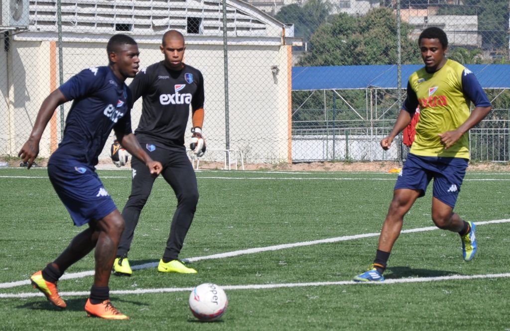 Audax Rio se prepara treinando em tempo integral