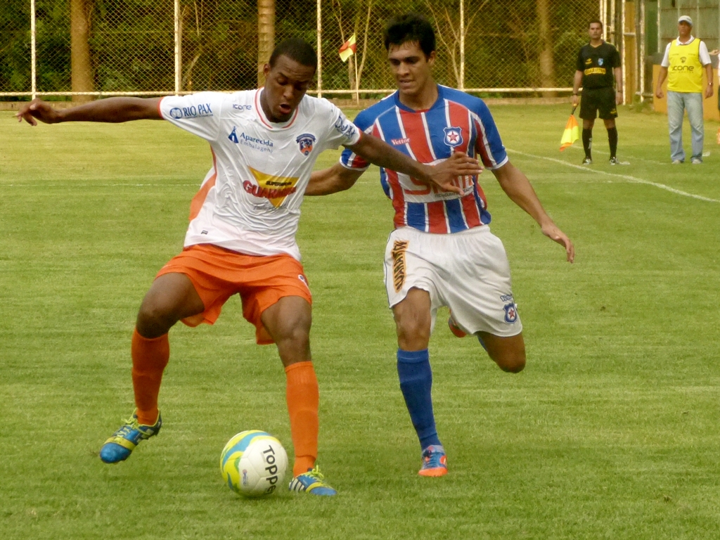 Friburguense vence a primeira no Carioca