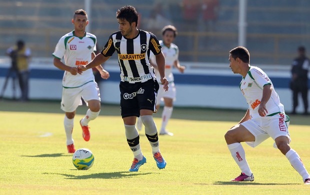 Cabofriense surpreende e derrota o Botafogo