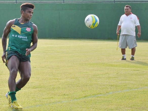 Mazolinha é só elogios à pré-temporada banguense