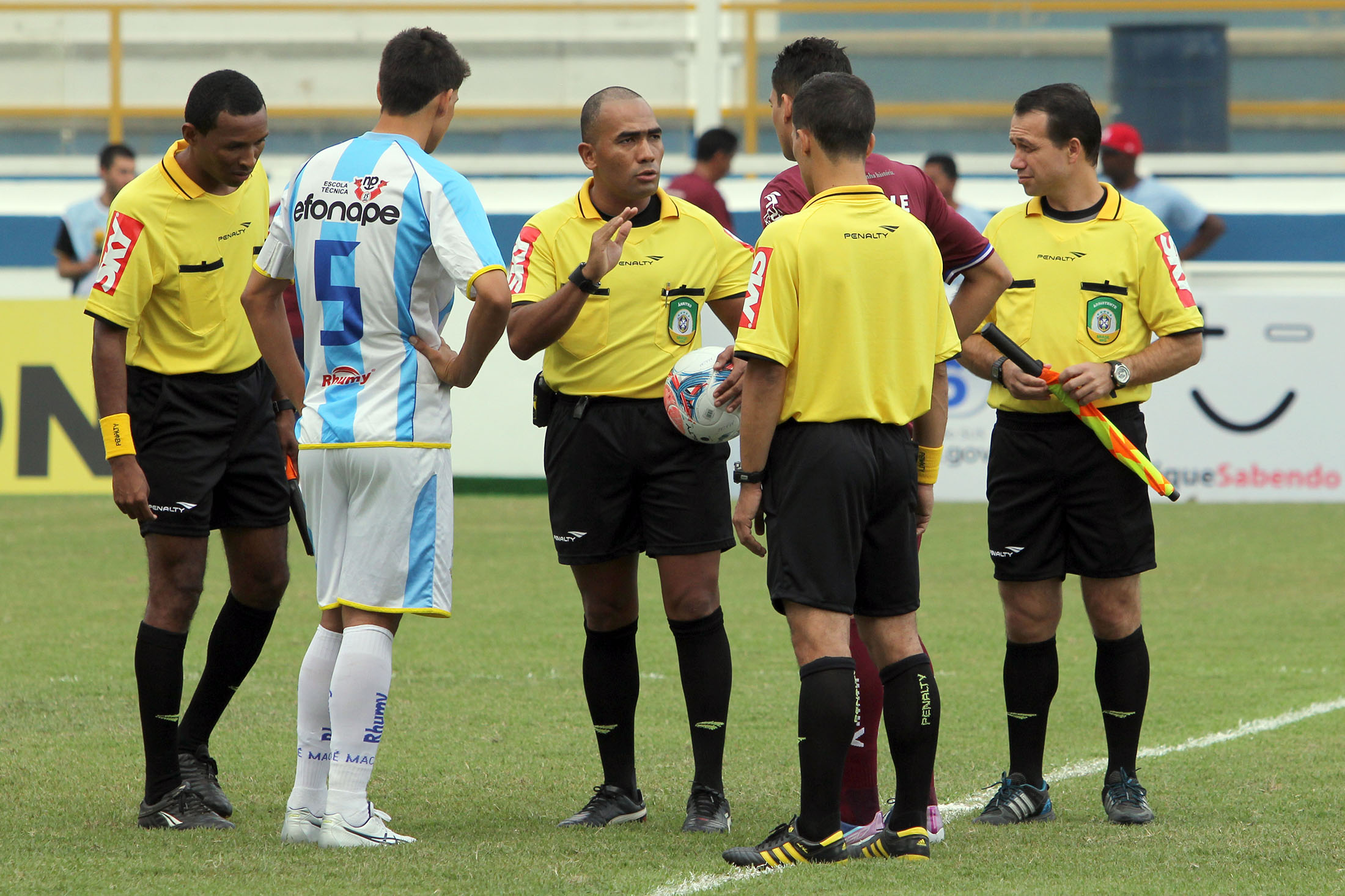 Macaé x Fortaleza: Divulgada a arbitragem para a primeira decisão