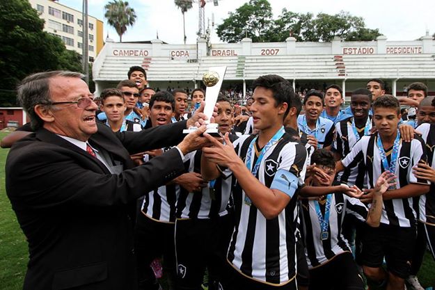 Botafogo conquista o Estadual Sub-15