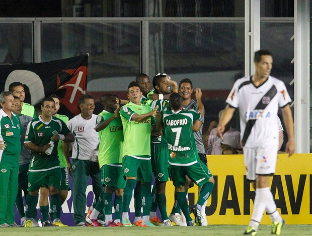 Cabofriense vence o Vasco dentro de São Januário