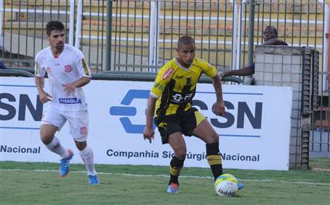 Bangu vence o Volta Redonda e respira