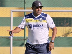 Paulo Henrique Filho não é mais técnico do Macaé